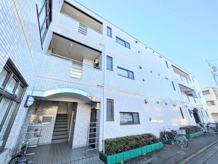 サングリ－ン南の物件外観写真