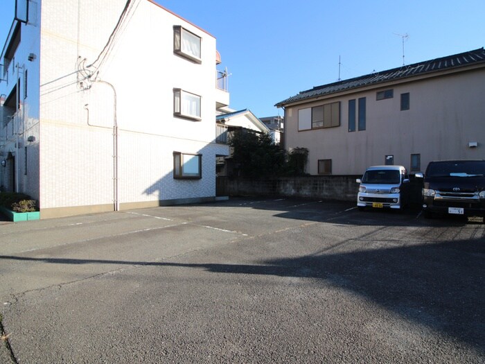 サングリ－ン南の物件外観写真