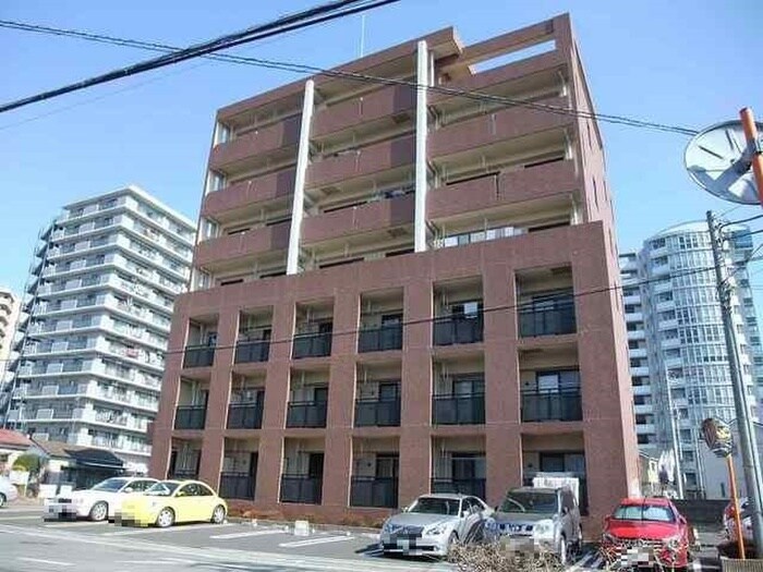 桜並木パ－クマンションの物件外観写真