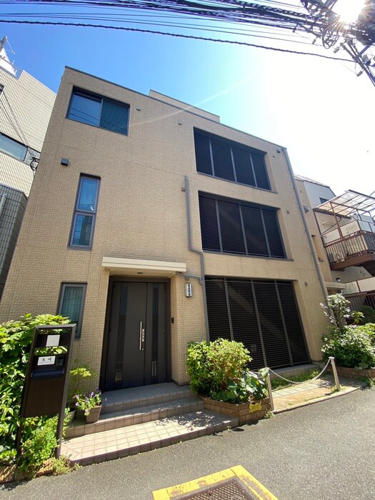 Ｙｓクレッシェンドの物件外観写真