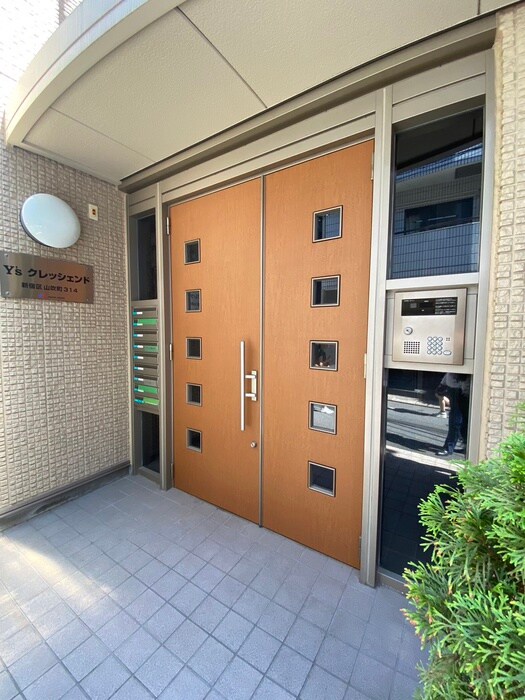Ｙｓクレッシェンドの物件外観写真