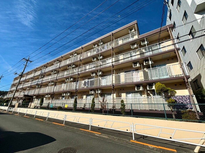 サングリーン南大沢の物件外観写真