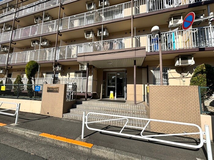 サングリーン南大沢の物件外観写真