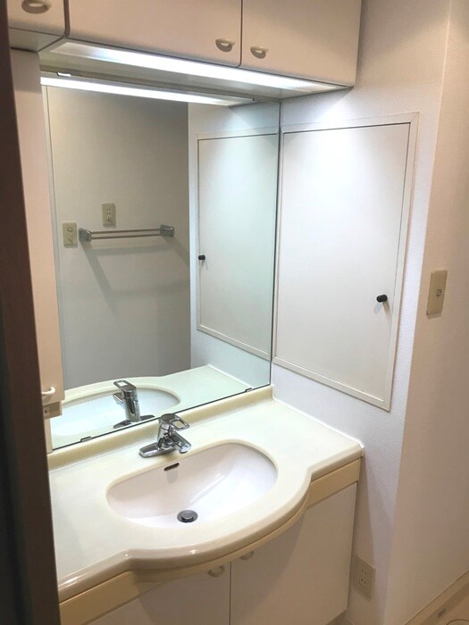 リエール若松町の物件内観写真