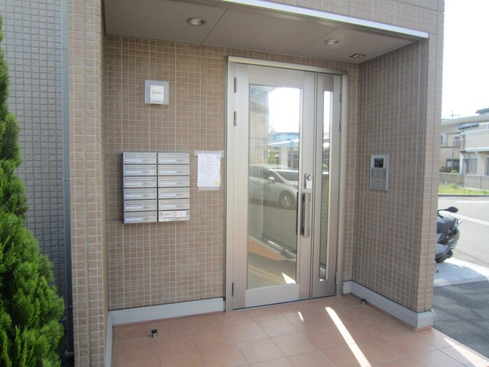 サンロイヤルの物件外観写真