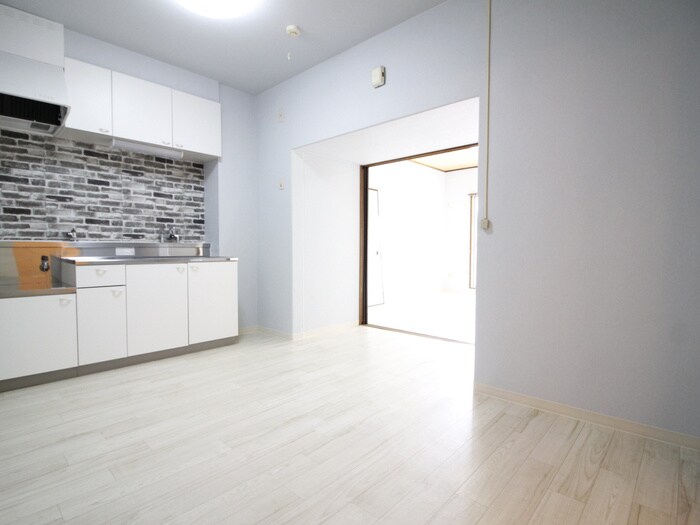 サンライズ青葉台の物件内観写真