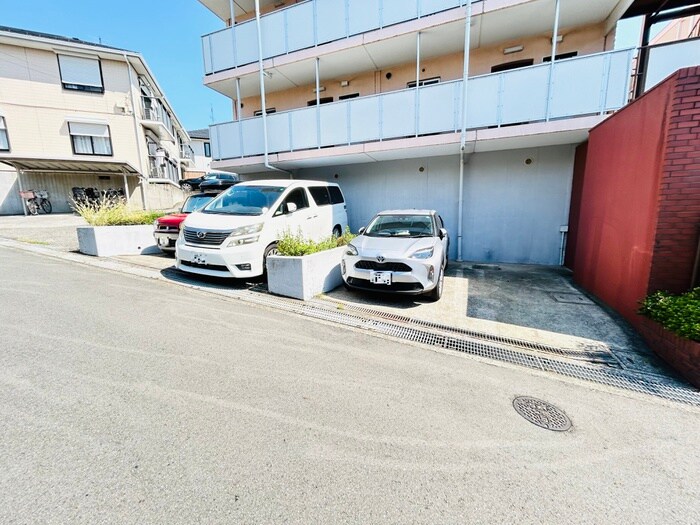 サンライズ青葉台の物件外観写真