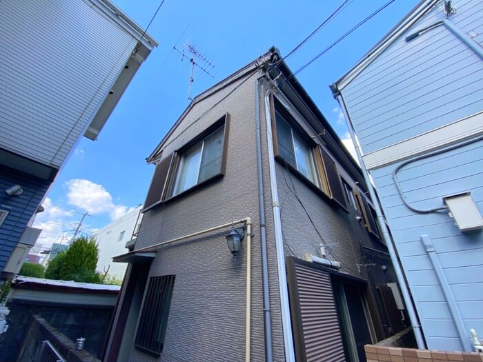 アベニューフジの物件外観写真