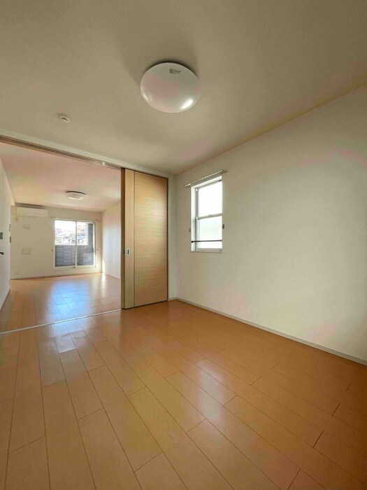 フォーエバーの物件内観写真