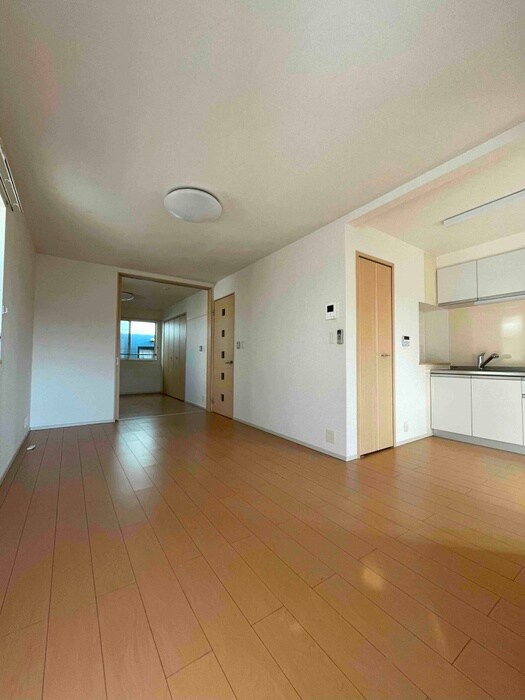 フォーエバーの物件内観写真