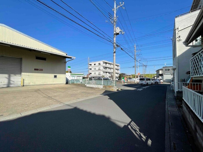 フォーエバーの物件外観写真