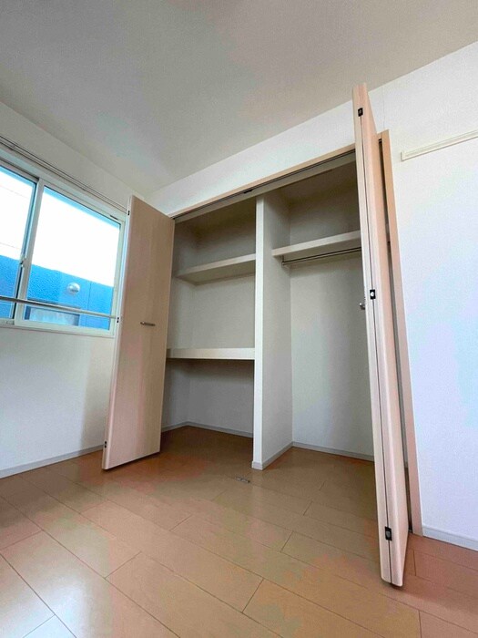 フォーエバーの物件内観写真