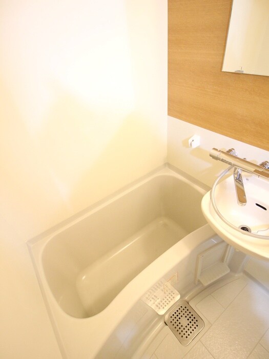 メゾンタツミの物件内観写真