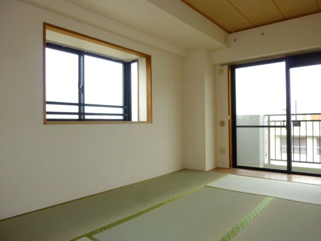 エレガンス春日部の物件内観写真