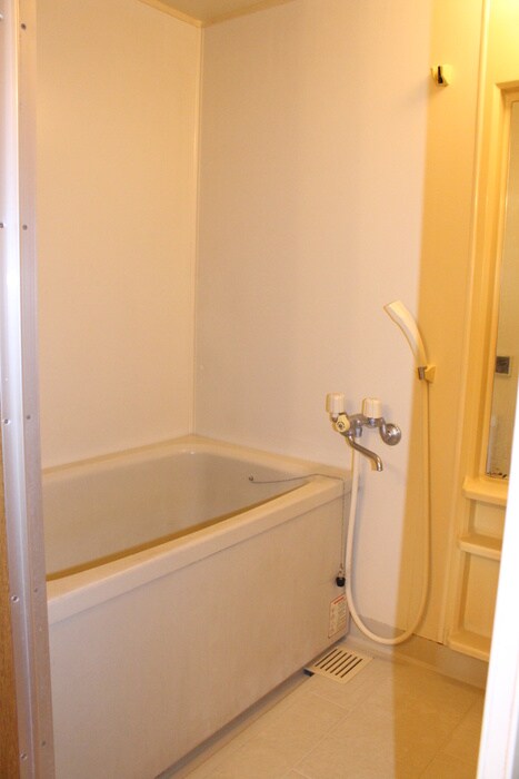 エレガンス春日部の物件内観写真