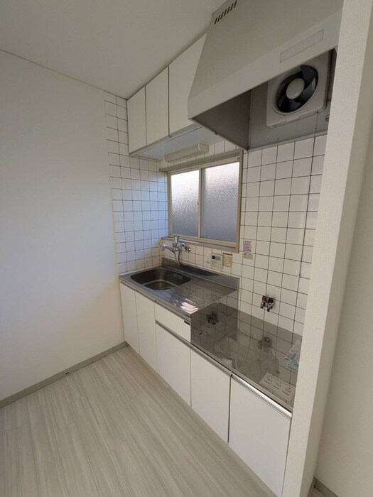 ミキコ－ポ栄町の物件内観写真