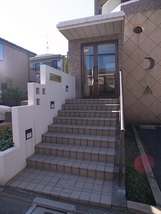 マ－ジ－神楽坂の物件外観写真