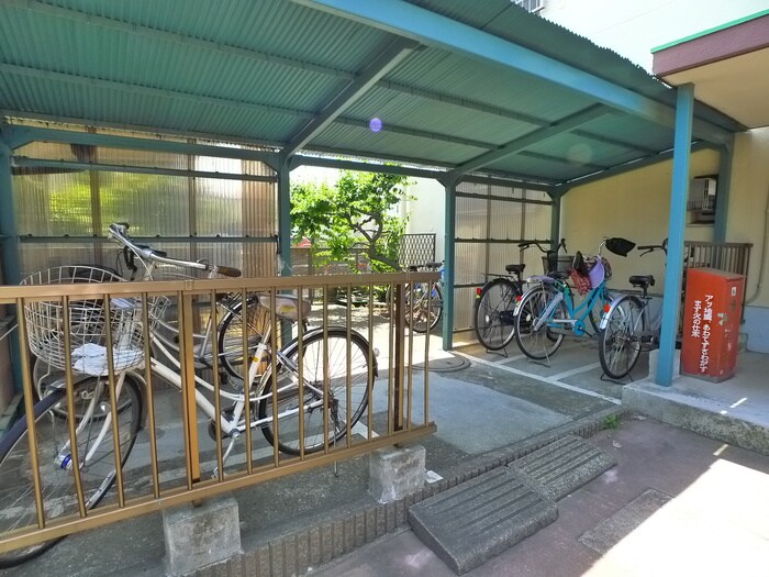 吉岡ハイツの物件外観写真