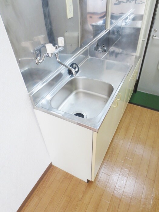 レジデンス光和 111の物件内観写真