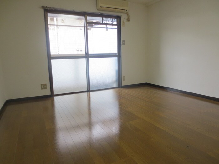 大山いずみマンションの物件内観写真