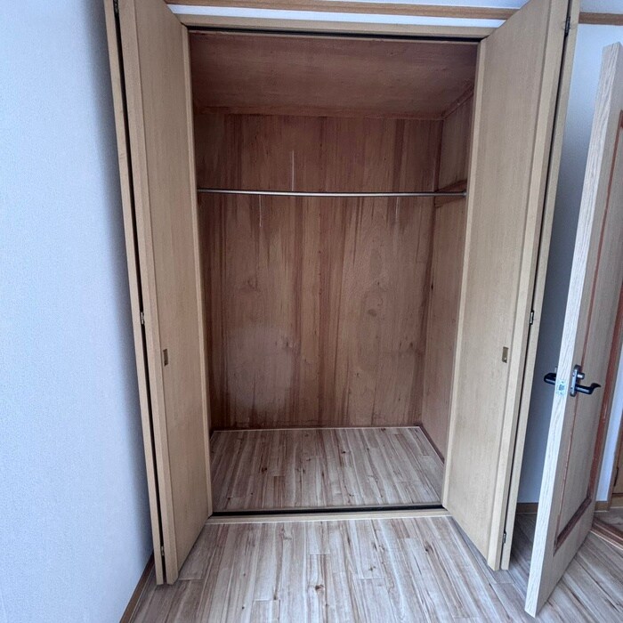 青山貸家の物件内観写真