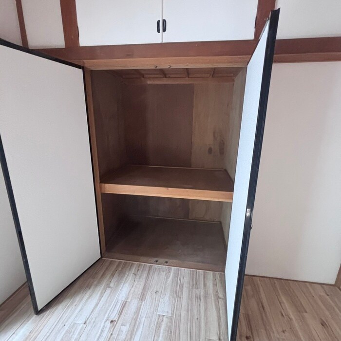 青山貸家の物件内観写真