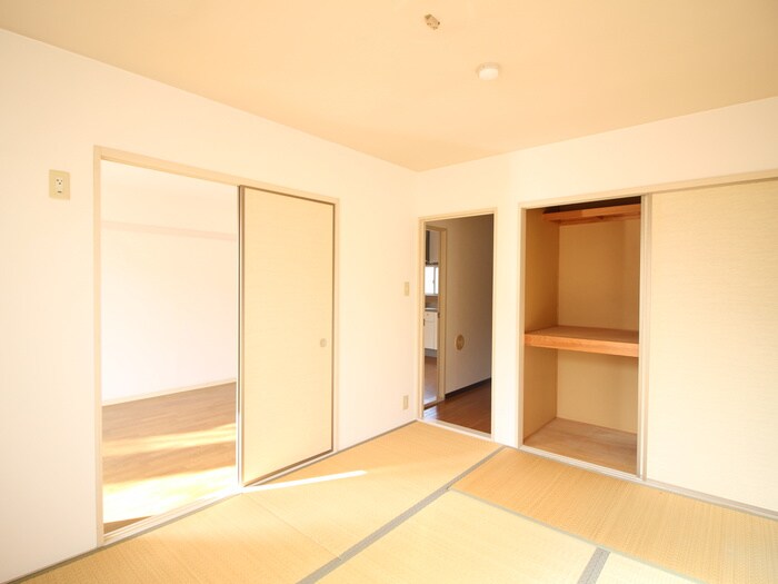 ラフォ－レ国立Ａの物件内観写真