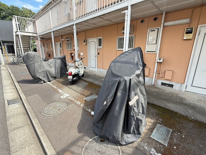 ラフォ－レ国立Ａの物件外観写真