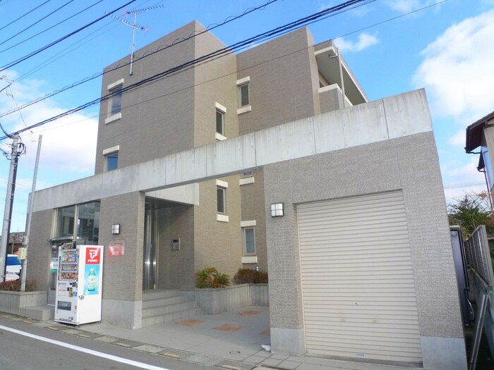 アコモ－ド北原台の物件外観写真