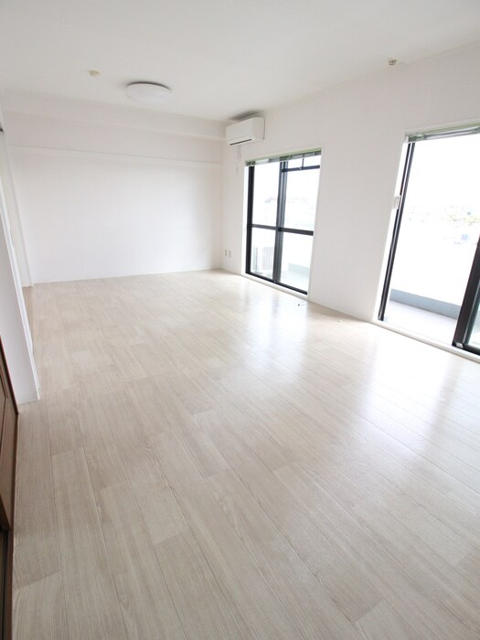 フラワータイムの物件内観写真