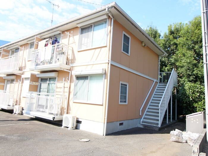 ラフォ－レ国立Ｂの物件外観写真