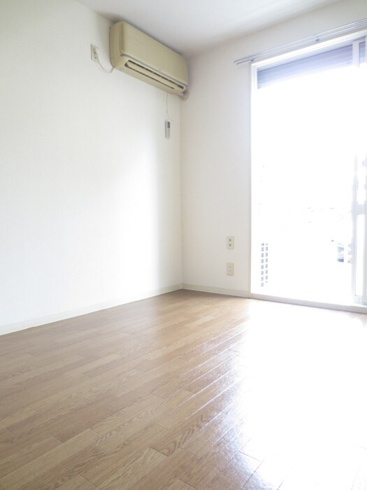 ラフォ－レ国立Ｂの物件内観写真