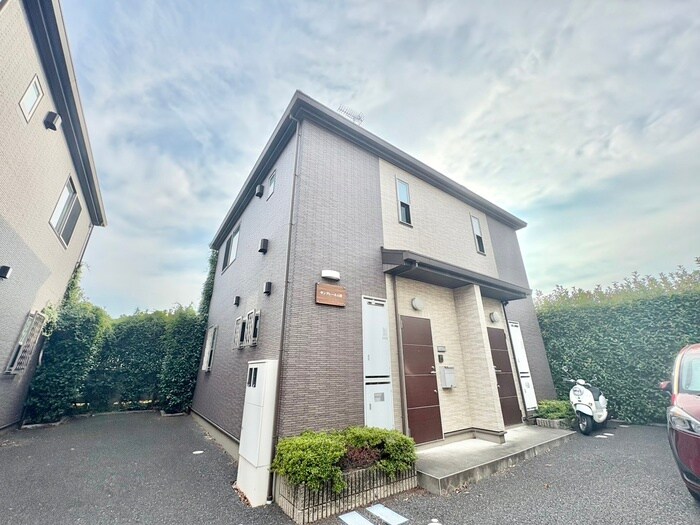 サンクレ－ルＡ棟の物件外観写真