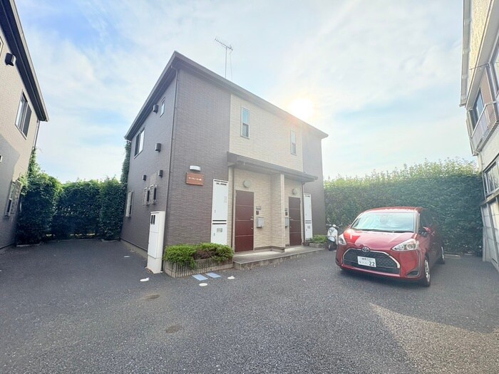 サンクレ－ルＡ棟の物件外観写真