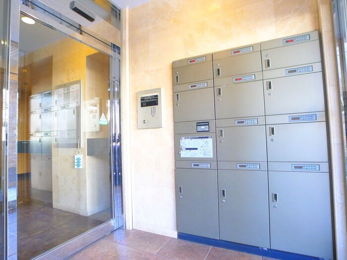 田端むつみ公園前マンションの物件外観写真