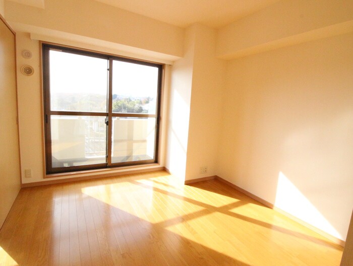 ベルヴェル稲城の物件内観写真