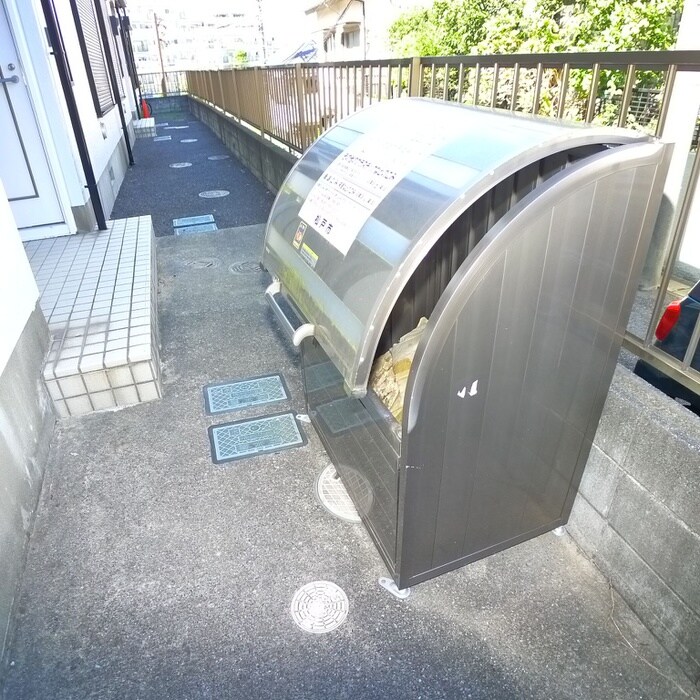 パインハイツの物件外観写真