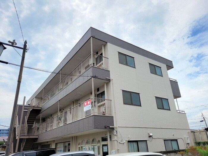 アウトレットの物件外観写真