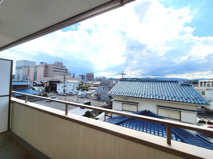 アウトレットの物件内観写真