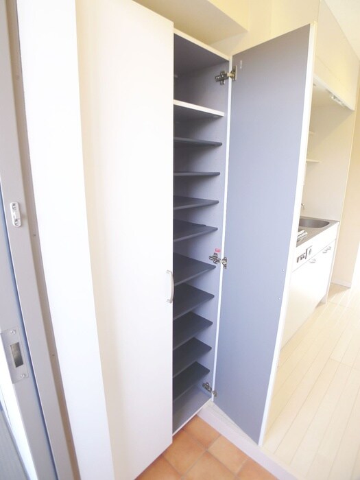 ＹＡＳＵＩビル　第８の物件内観写真