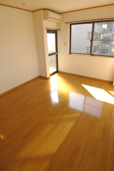 サンライズ・Ｂｌｖｄ．中青木の物件内観写真