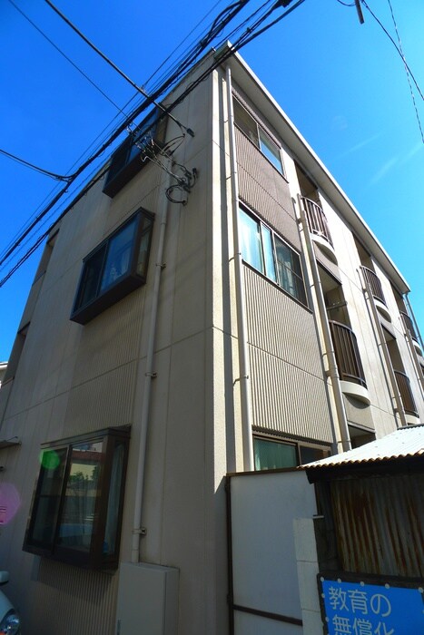 サンライズ・Ｂｌｖｄ．中青木の物件外観写真