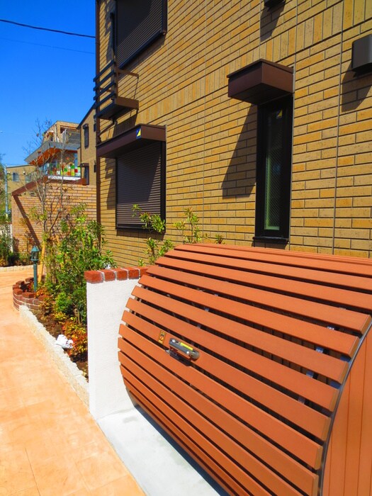 ロイヤルティアラⅤの物件外観写真