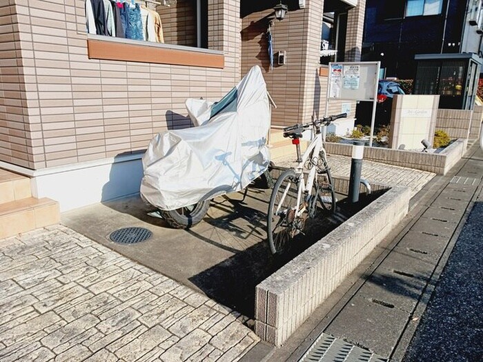 アーク・ガーデンの物件外観写真