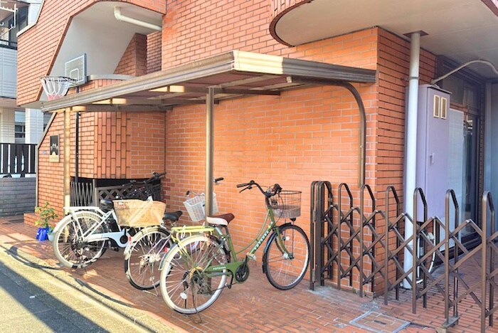 プレジデントハウスの物件外観写真