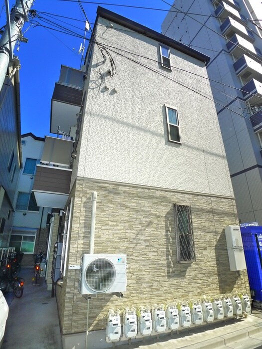 リベルテ北千住の物件外観写真