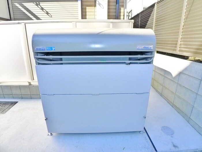 シャイネクス高砂の物件外観写真