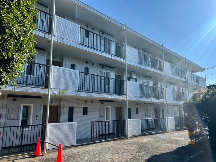 メゾンボヌ－ル喜多見の物件外観写真