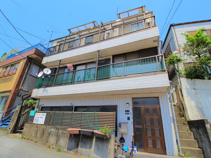 サンヒルズの物件外観写真