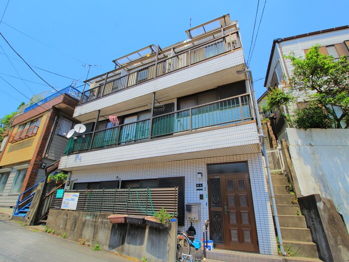 サンヒルズの物件外観写真